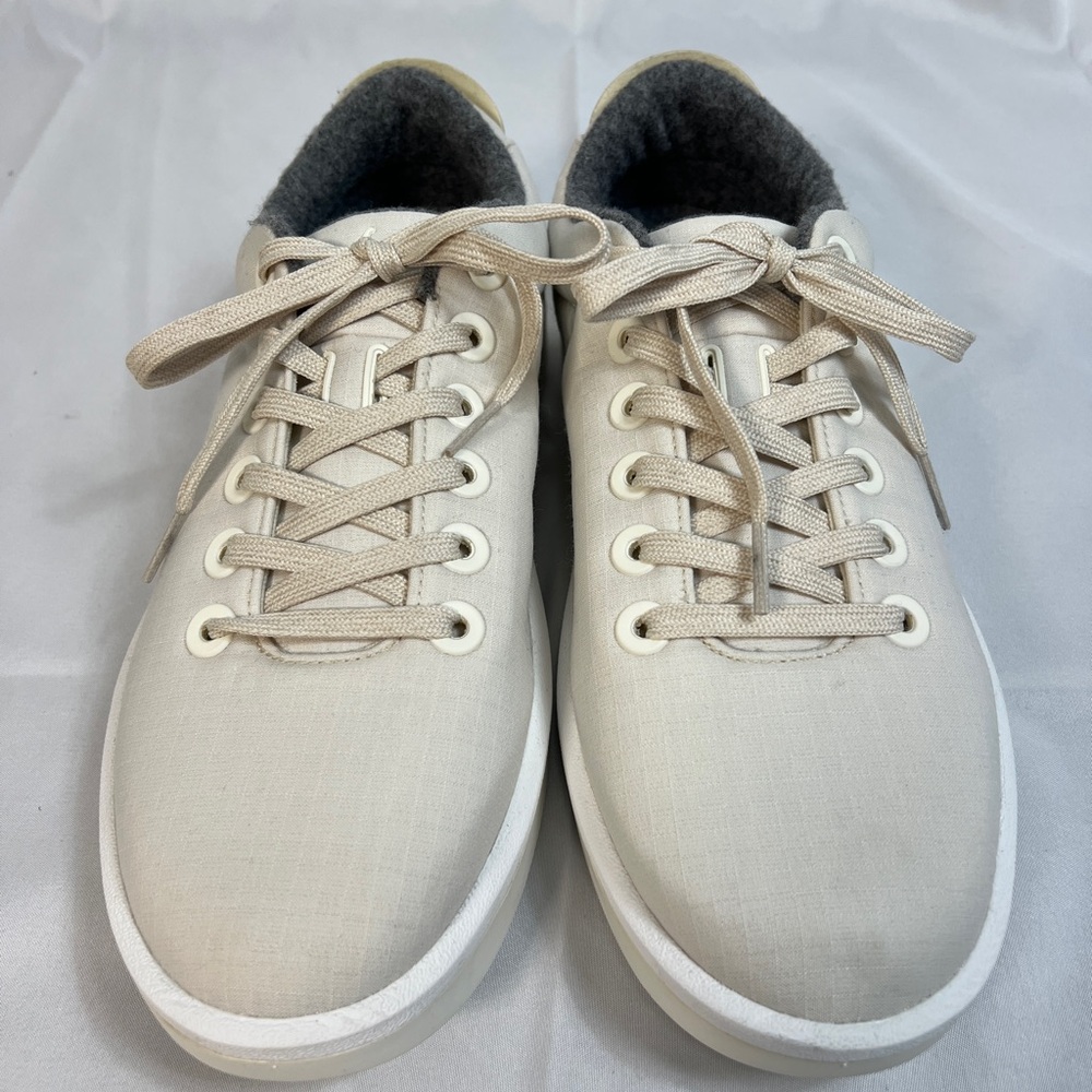 ALLBIRDS white and cream sneakers